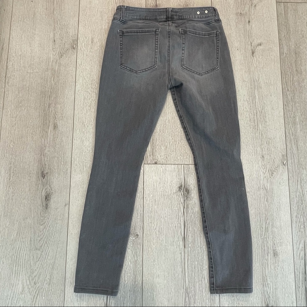 CABI Cropped Black Skinny Stretch Jeans Size 6 - Picture 8 of 9